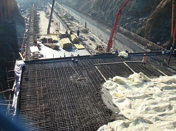 318875f2e2dd0ce70d71767fddf9f3a2