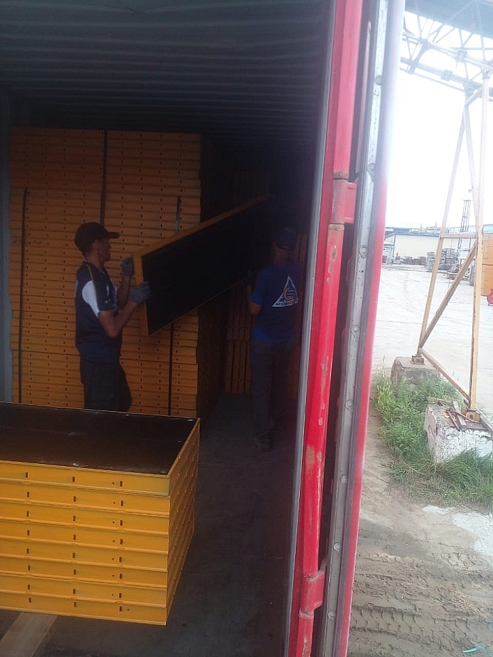 cf15dd58-b052-4cc3-b0a6-4dc06a53ef1c