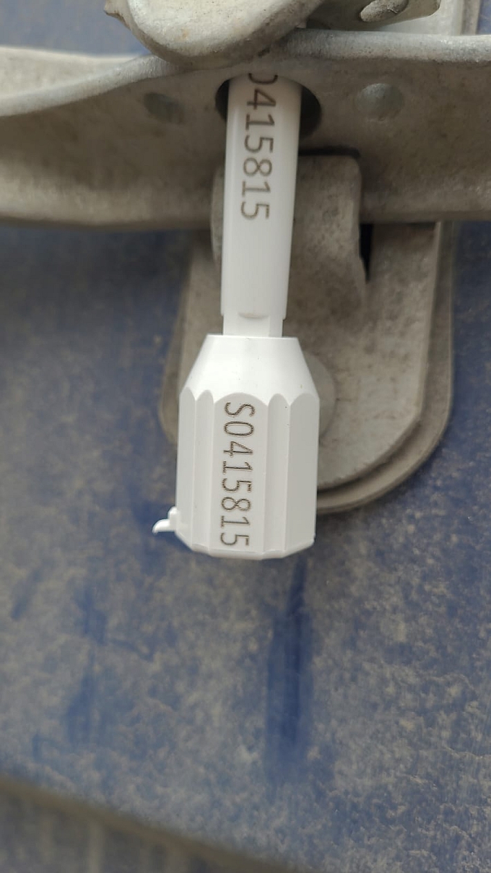 d3df1208-72c9-44d4-9da4-e4ab681b47fb