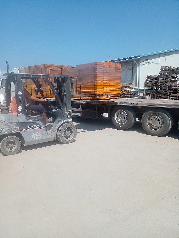 9f597a41-27af-40c3-9735-481f7dcf5b0f