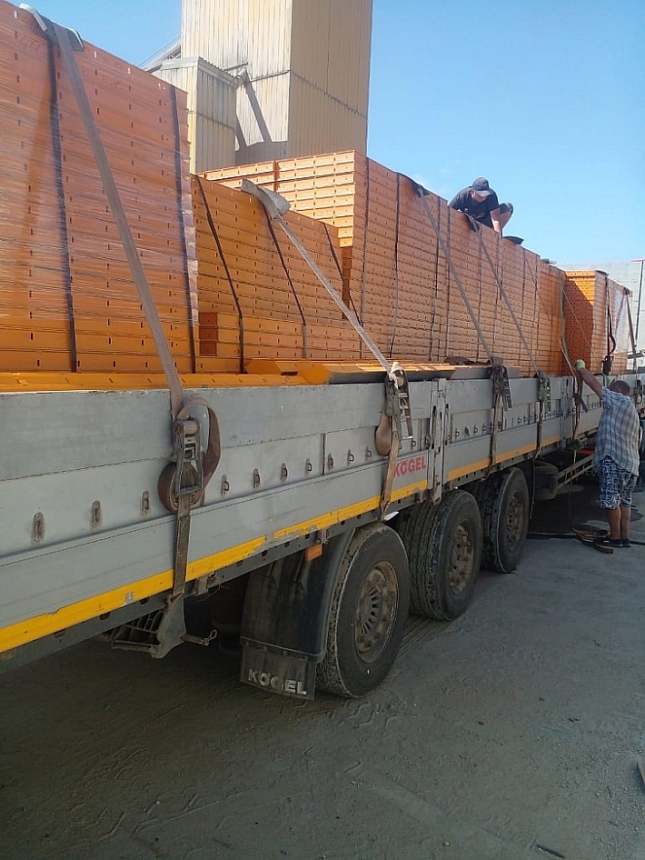 3cb1b576-da73-4565-a20a-212ab7126e83